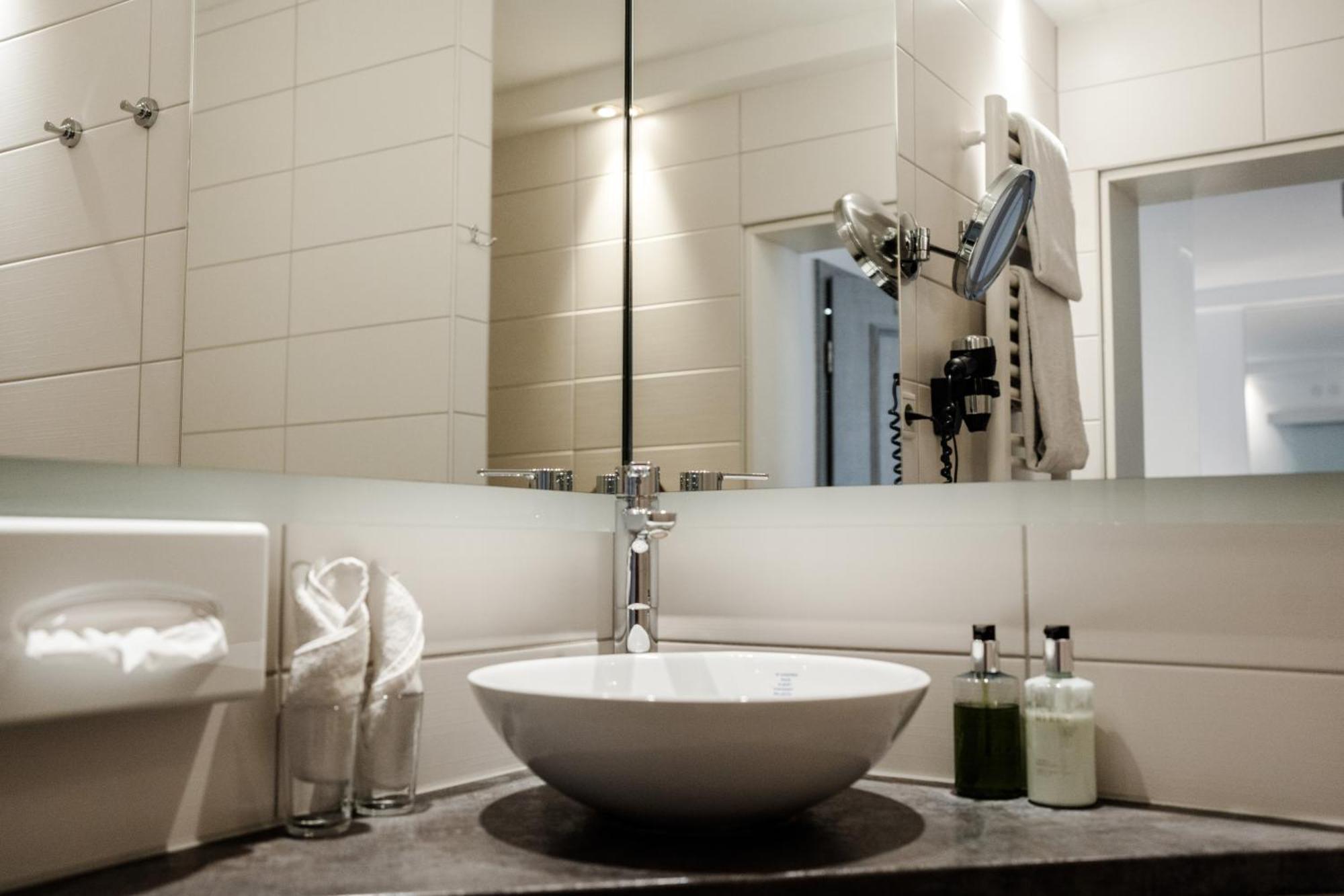 Hotel Antoniushof Ruhstorf an der Rott ห้อง รูปภาพ